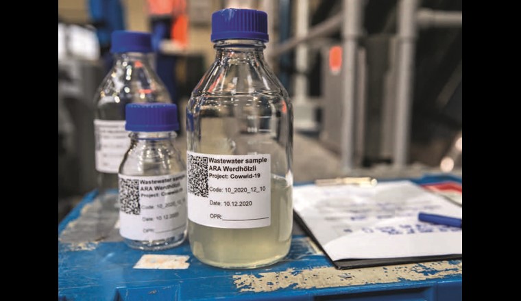 Die Analyse von Abwasser auf SARS-CoV-2-Genmaterial hilft Amtsstellen und Politik, ihre Entscheide zur Pandemiebewältigung möglichst gut abzustützen. (© E. Michel/Eawag)