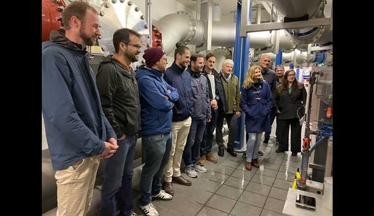 Le module sur l'eau potable comprend également la visite de l'usine de traitement des Services industriels de Bâle (iwb) (photo : SSIGE)