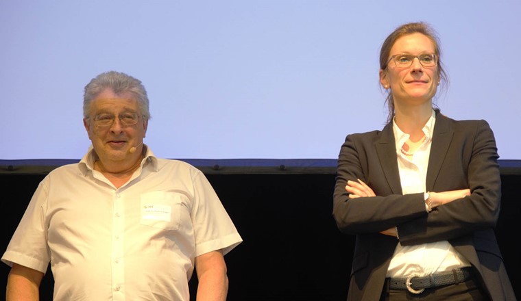 Matthias Finger et Monika Gehrig ont présenté des mesures économiques du côté de la demande en tant que solutions aux situations de pénurie. (Image: SVGW)