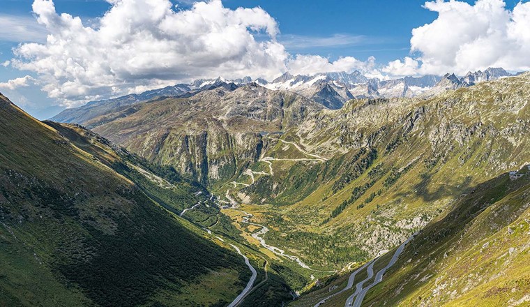 Oberwald dans la vallée de Conches (Valais) est un site potentiel pour une installation LRC de stockage saisonnier de gaz en Suisse. (Photo : Adobe Stock)